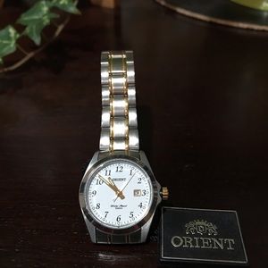 ❌SOLD❌Female Orient round face watch